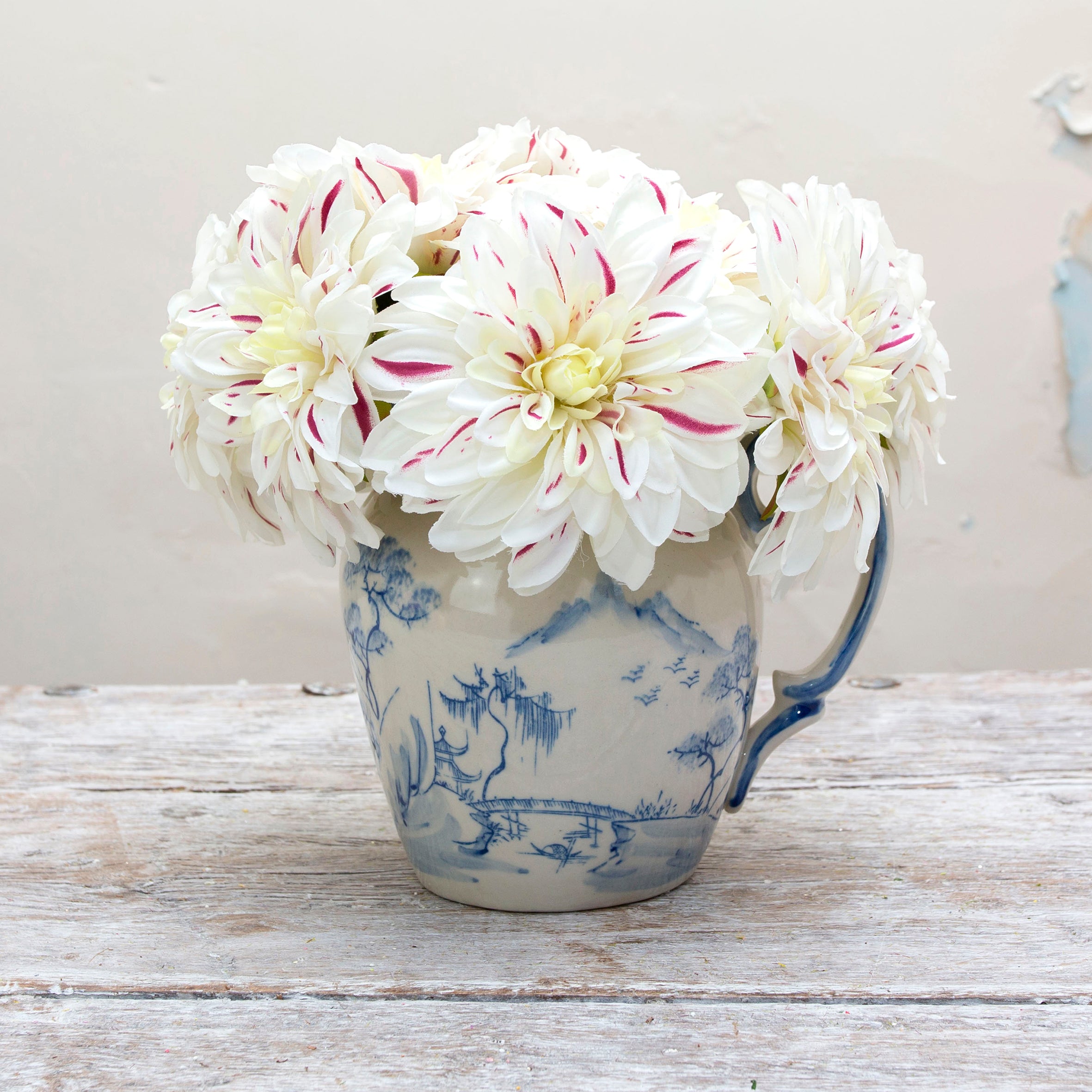 Bridal white Dalia pick with fuchsia pink stripe.