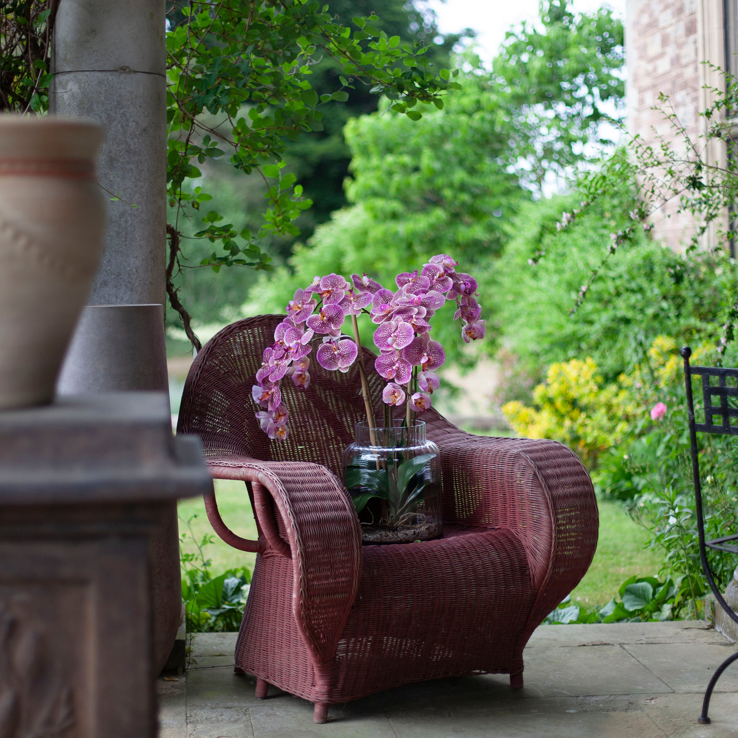 PF2105256_Life2_Square_1